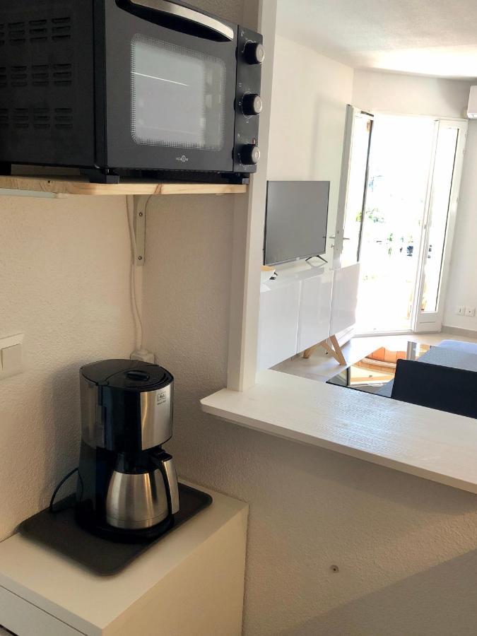 Apartment Newly Renovated Aircond-Wifi-Pool-Sea View-150M To Beaches- Saint Aygulf Exterior photo
